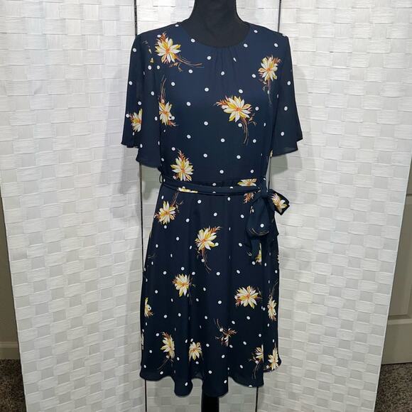 Banana Republic Flutter Sleeve Ruffled Fall Floral Dress Women’s Size 10 - Picture 9 of 12